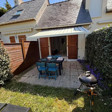 Casa de Férias Maison Bord De Mer,piscine Chauffee Et Tennis